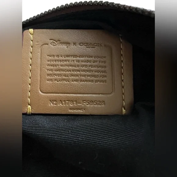 Disney x Coach Limited Edition Mickey Mouse Corner Zip Wristlet - Style F59528 - Picture 3 of 6